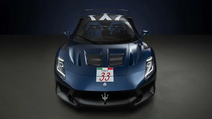 Автомобиль GT2 Stradale Fuoriserie
