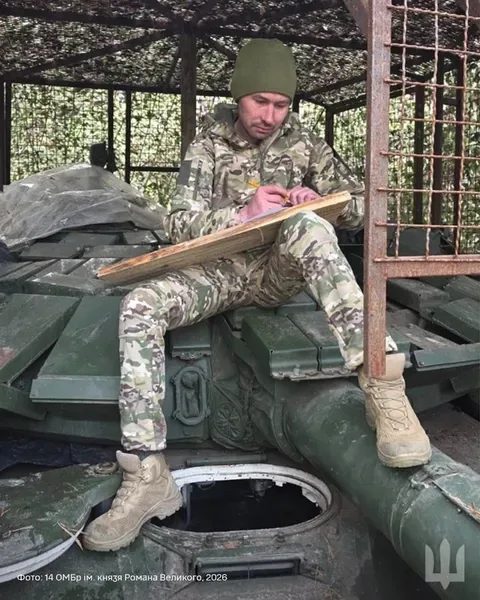 «Лист, який не закінчується»: воїни 14 ОМБр долучилися до загальнонаціонального диктанту (фото)