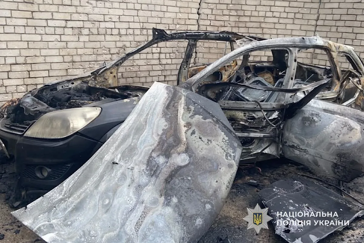 На Дніпропетровщині ворог атакував інфраструктуру та приватні будинки: поліція документує наслідки обстрілів - 22.10.2026