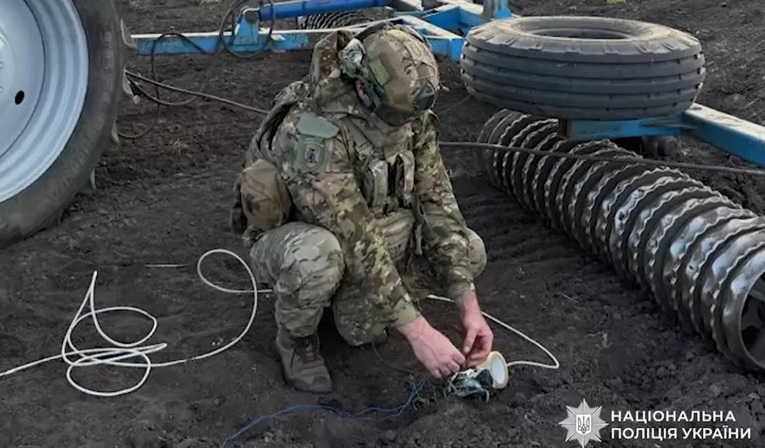 На Сумщині трактор підірвався на вибухівці
