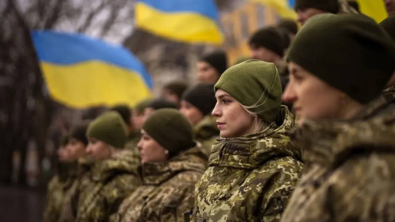 Мобілізація жінок у листопаді: чи справді в Україні готують нові правила