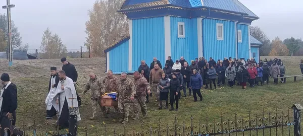 Життя обірвав ворожий дрон: на Волині &nbsp;попрощалися з воїном Віталієм Левчиком (фото)