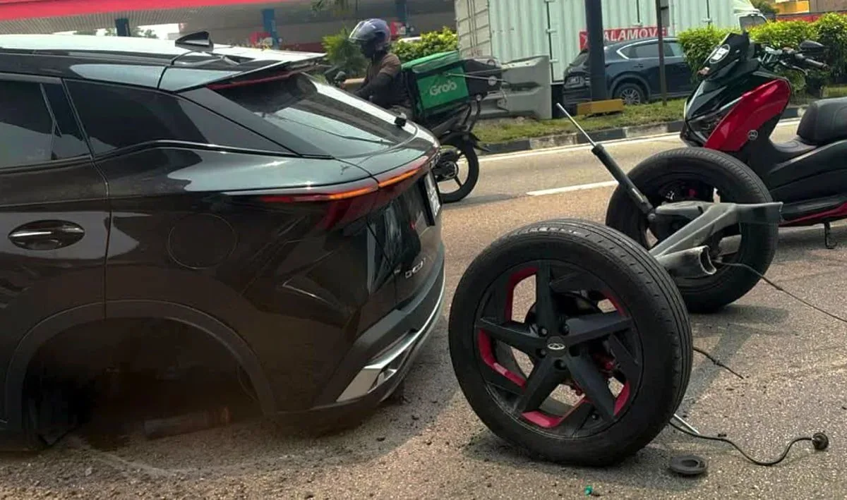 У Малайзії у Chery Omoda 5 відірвалася задня підвіска, знову згадують відгук 2024 року