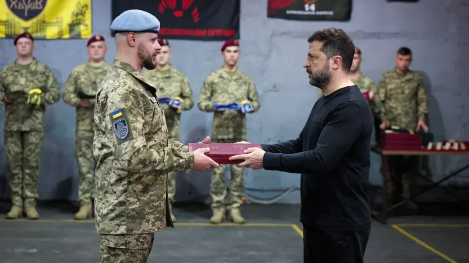 Володимир Зеленський нагородив військовослужбовців до Дня захисників і захисниць України 