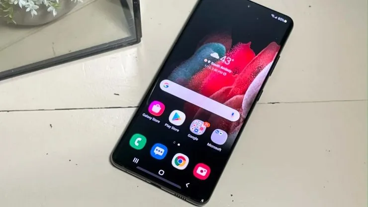 смартфон Samsung Galaxy S21 Ultra