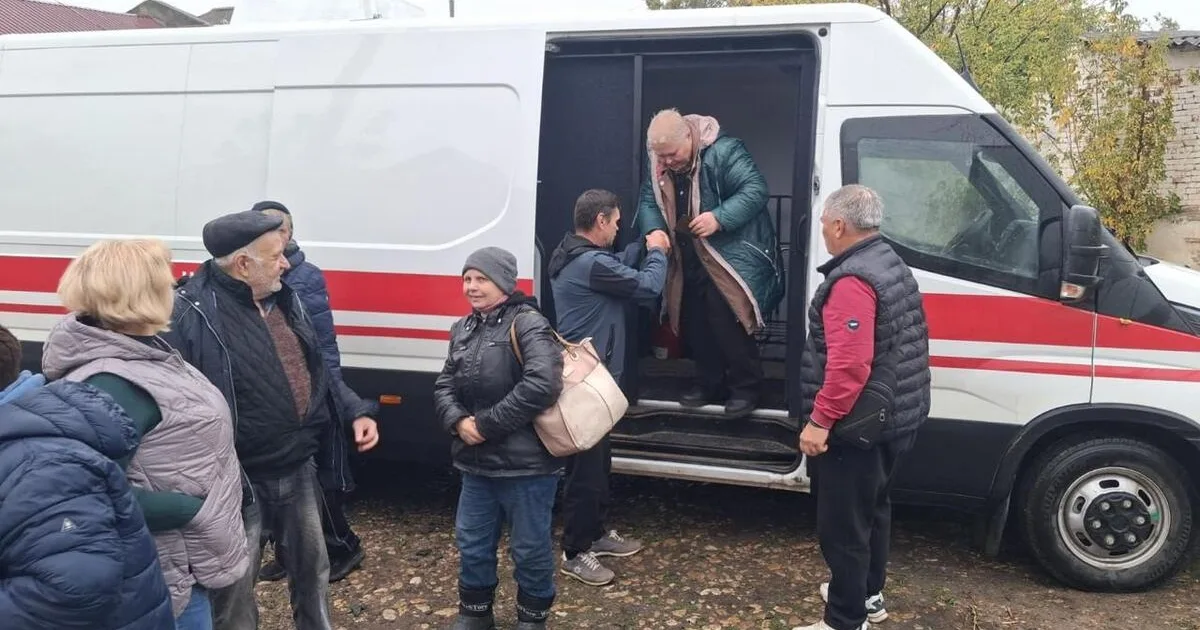 Із Берислава під обстрілами вдалося вивезти 15 жителів