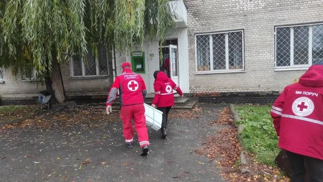 УЧХ допомагав ліквідувати наслідки ворожої атаки у Хмельницькому