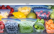 Неожиданно вкуснее: 7 продуктов, которые стоит заморозить на зиму