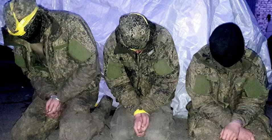 На Харківщині окупант здався в полон українському дрону з гучномовцем