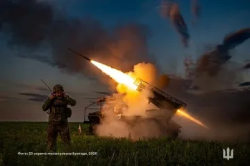 На фронті - 173 боєзіткнення, ворог завдав 63 авіаудари