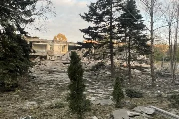 Росіяни за добу 17 разів обстріляли населені пункти Донеччини, є поранені