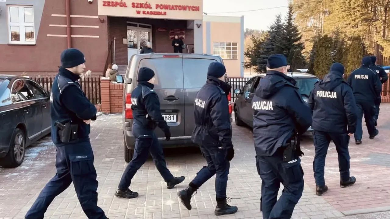 «Кривава п'ятниця» в школах Польщі: як виникла паніка та що заявила поліція