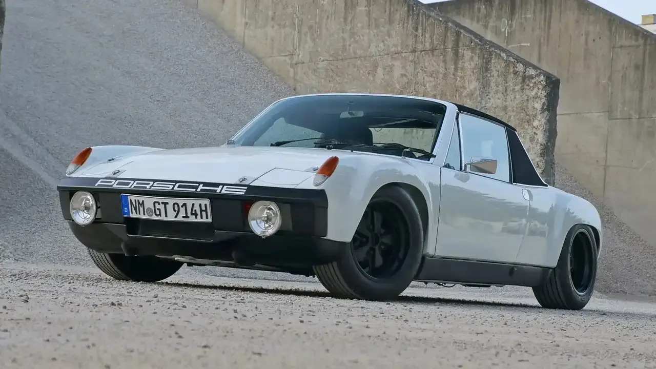 225 000 евро за рестомод: Porsche 914/6 шеф-дизайнера Hyundai ушёл с молотка