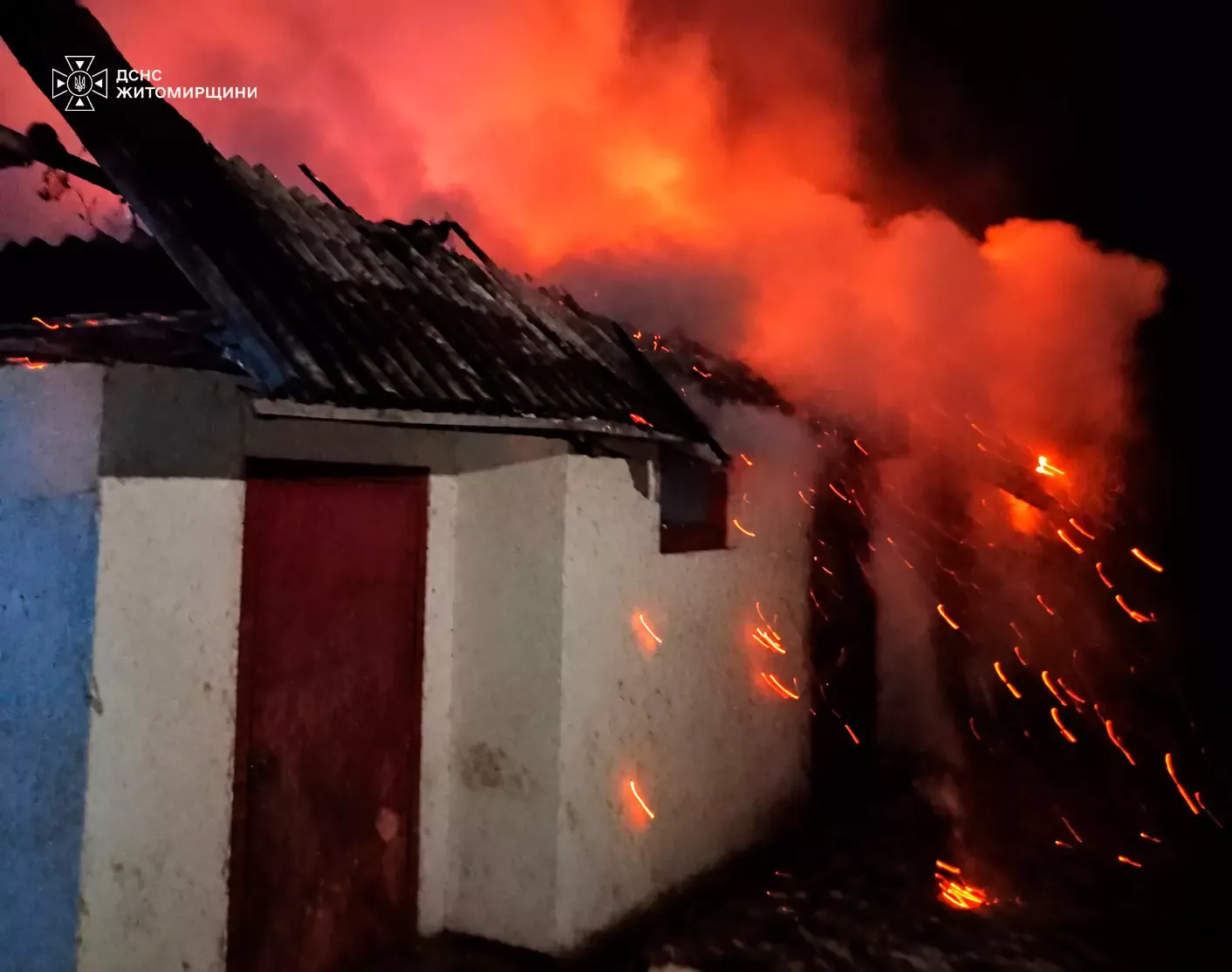 Вогонь з даху сараю міг перекинутися на житловий будинок у Гуничах