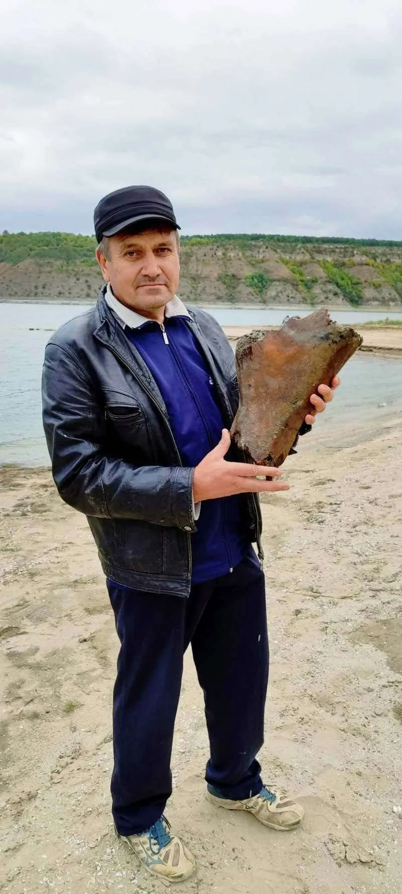 (ФОТО) Дністер міліє і на Буковині все більше історичних знахідок: сліди давніх поселень і доісторичних тварин
