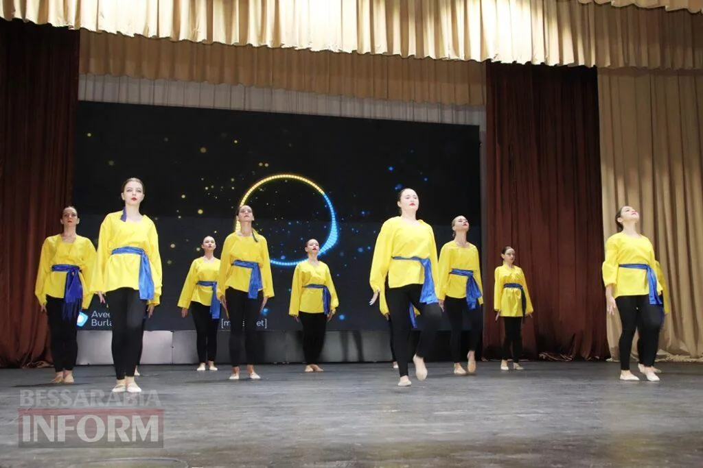 У Болграді говорили про українську ідентичність і співали про Україну: як минув районний форум