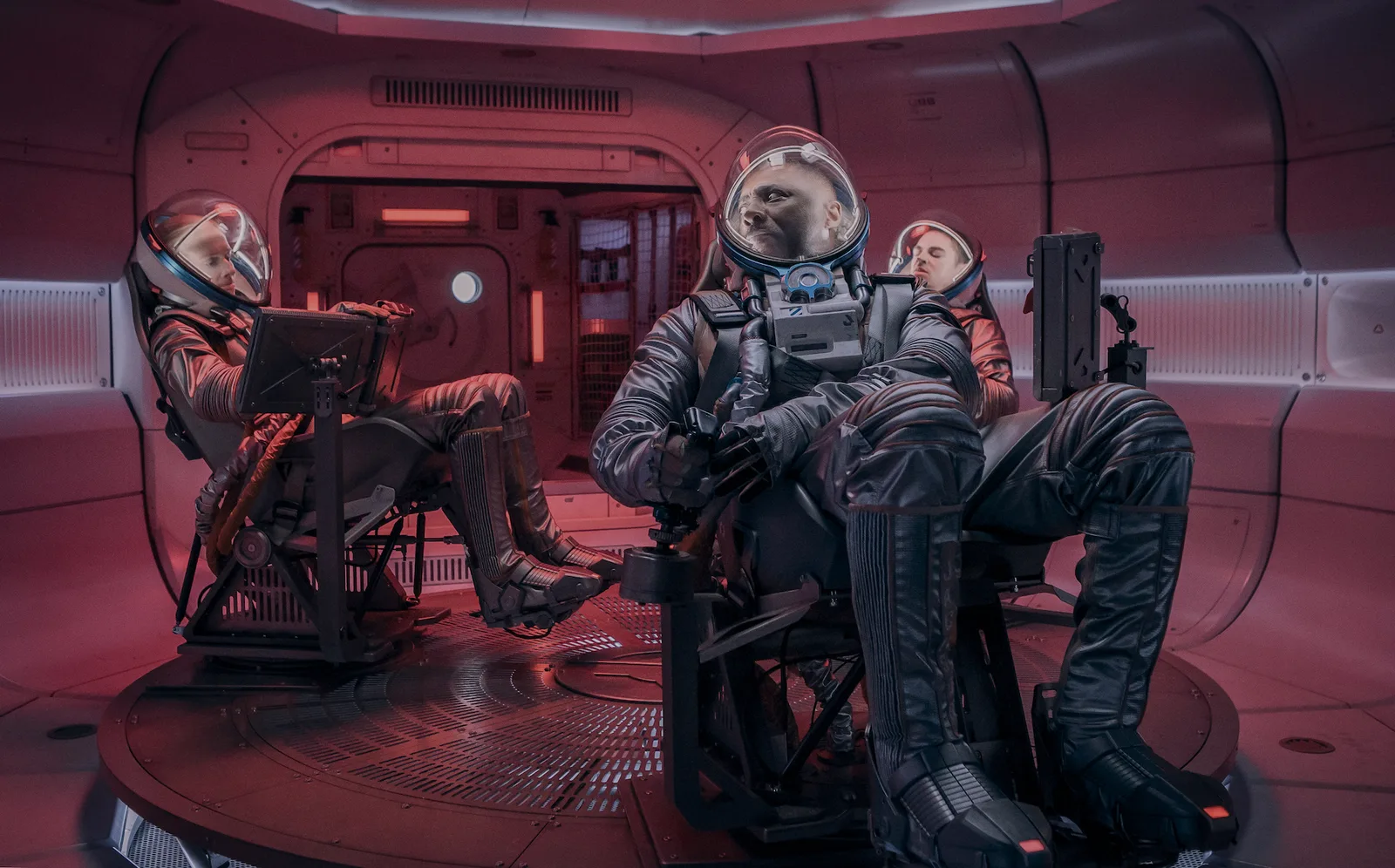 трилер «Космічна пастка»