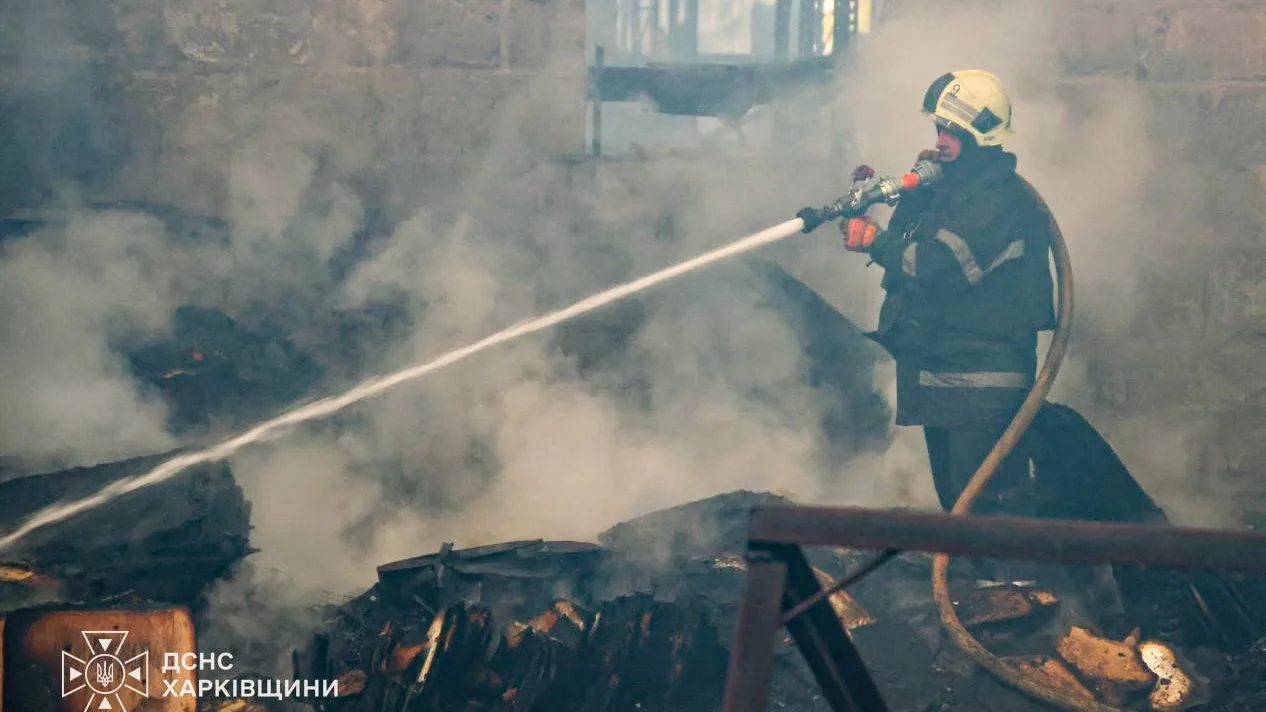 Росіяни вдарили по Харкову КАБами: загинула жінка, 3 постраждалих