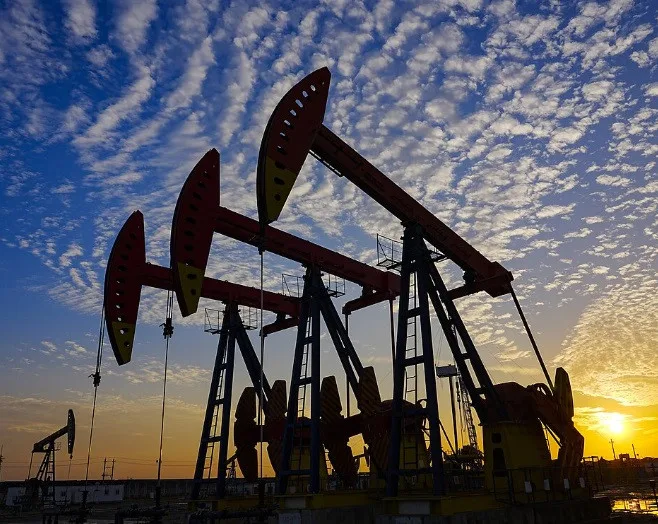 Стратегический резерв нефти США продолжает сокращаться