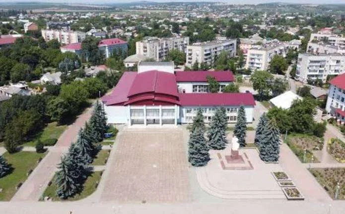 Громада на Буковині обрала три проєкти за бюджетні кошти: спорт, LED-освітлення та простір для дітей з ООП