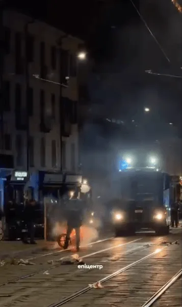 Блогерша показала протесты в Милане