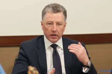 Волкер: Україна не має зважати на заклики Трампа припинити удари по Росії
