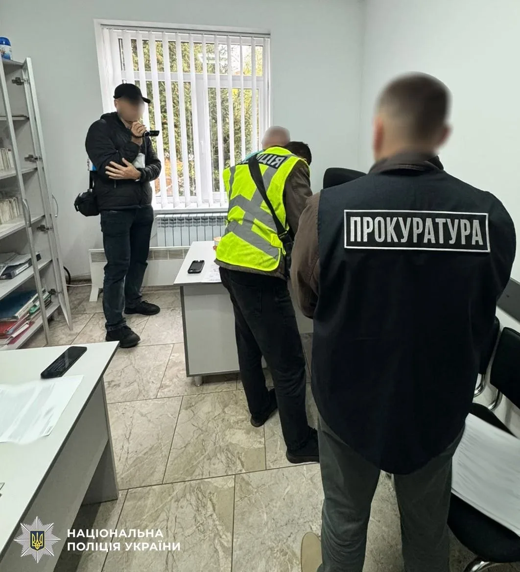 На Львівщині двох медпрацівниць підозрюють у збуті метадону - 2
