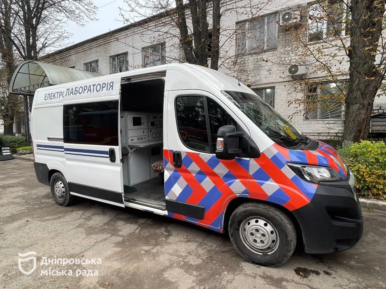 Понад тисячу тонн піску та 14 снігоприбиральних трамваїв: як у Дніпрі підготували електротранспорт до зими - 23.10.2026