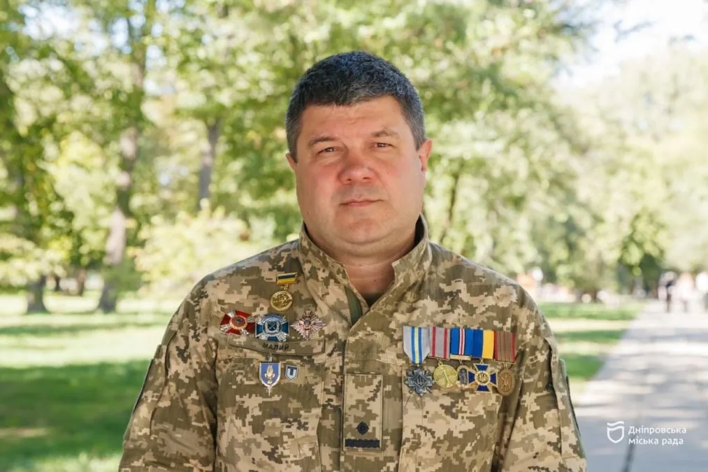 «Щоб ім’я жодного героя не було забуто»: у Дніпрі відкрили пам’ятний знак захисникам і захисницям України та алею «Історії Героїв» - 01.10.2026