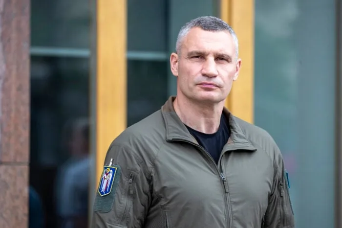 «Враг разносит Киев»: Виталий Кличко призвал снять розовые очки и озвучил решение Совета обороны