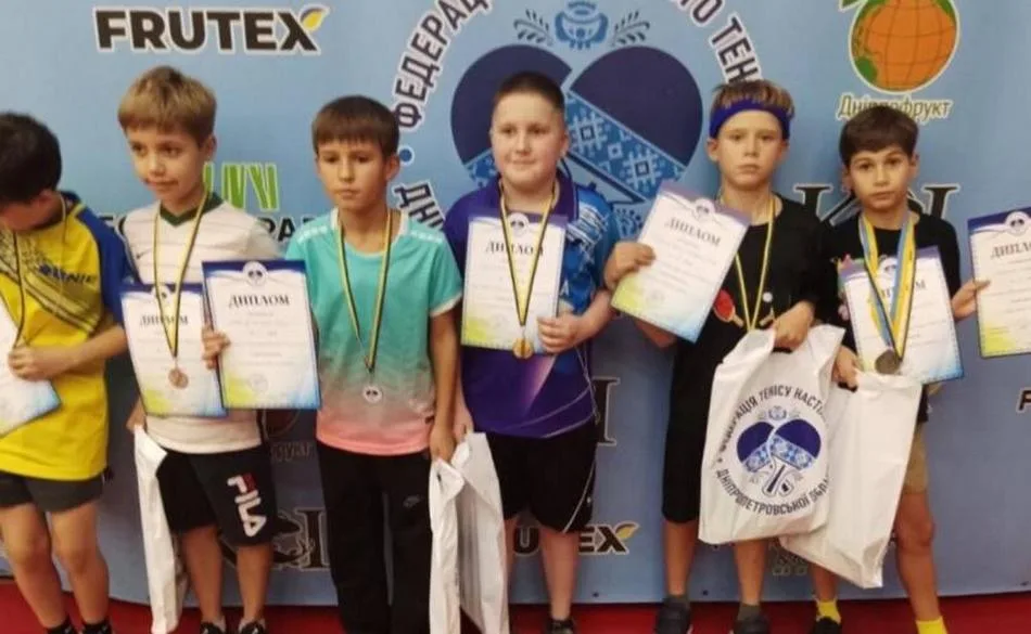 Кам’янчани здобули медалі чемпіонату Дніпропетровщини з настільного тенісу
