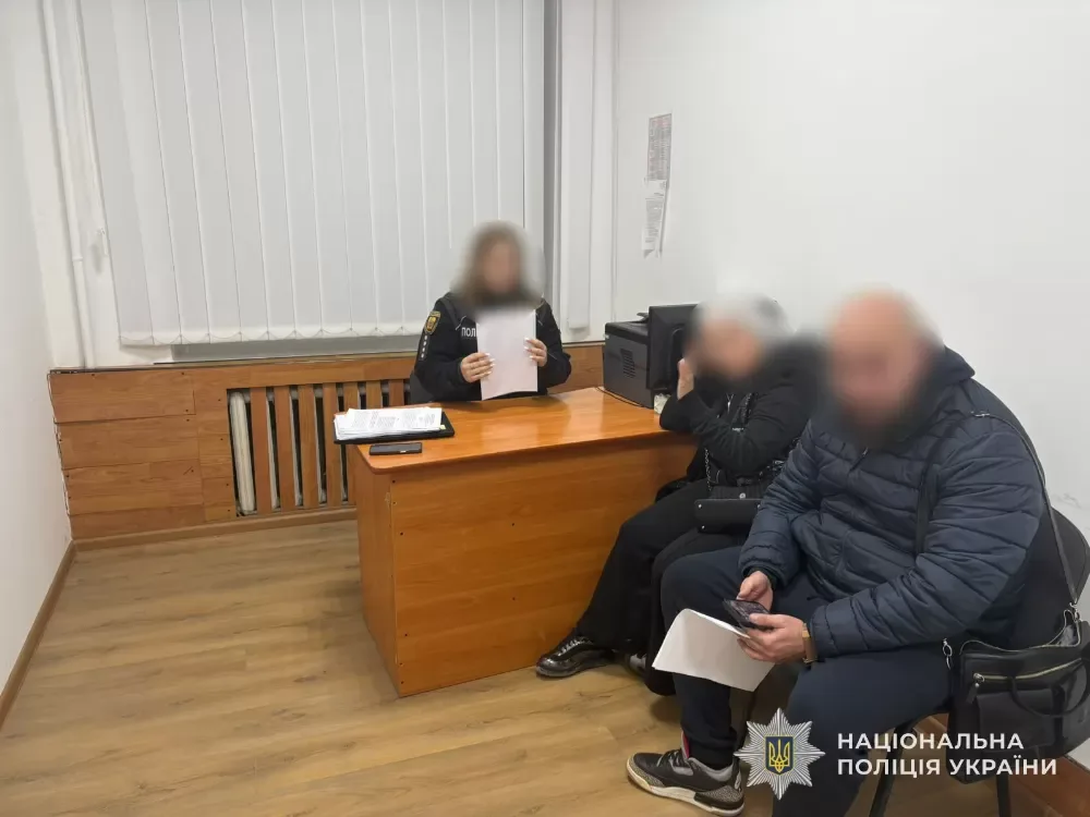 У Чорткові судитимуть 52-річну жінку за побиття працівниці кав’ярні через запізнення на роботу