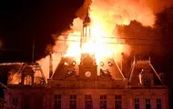 Во Франции задержали подозреваемого в поджоге исторической мэрии Лиможа