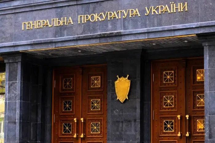 Адвокати збунтувалися щодо медичних гарантій прокурорам, вимагають і собі таке