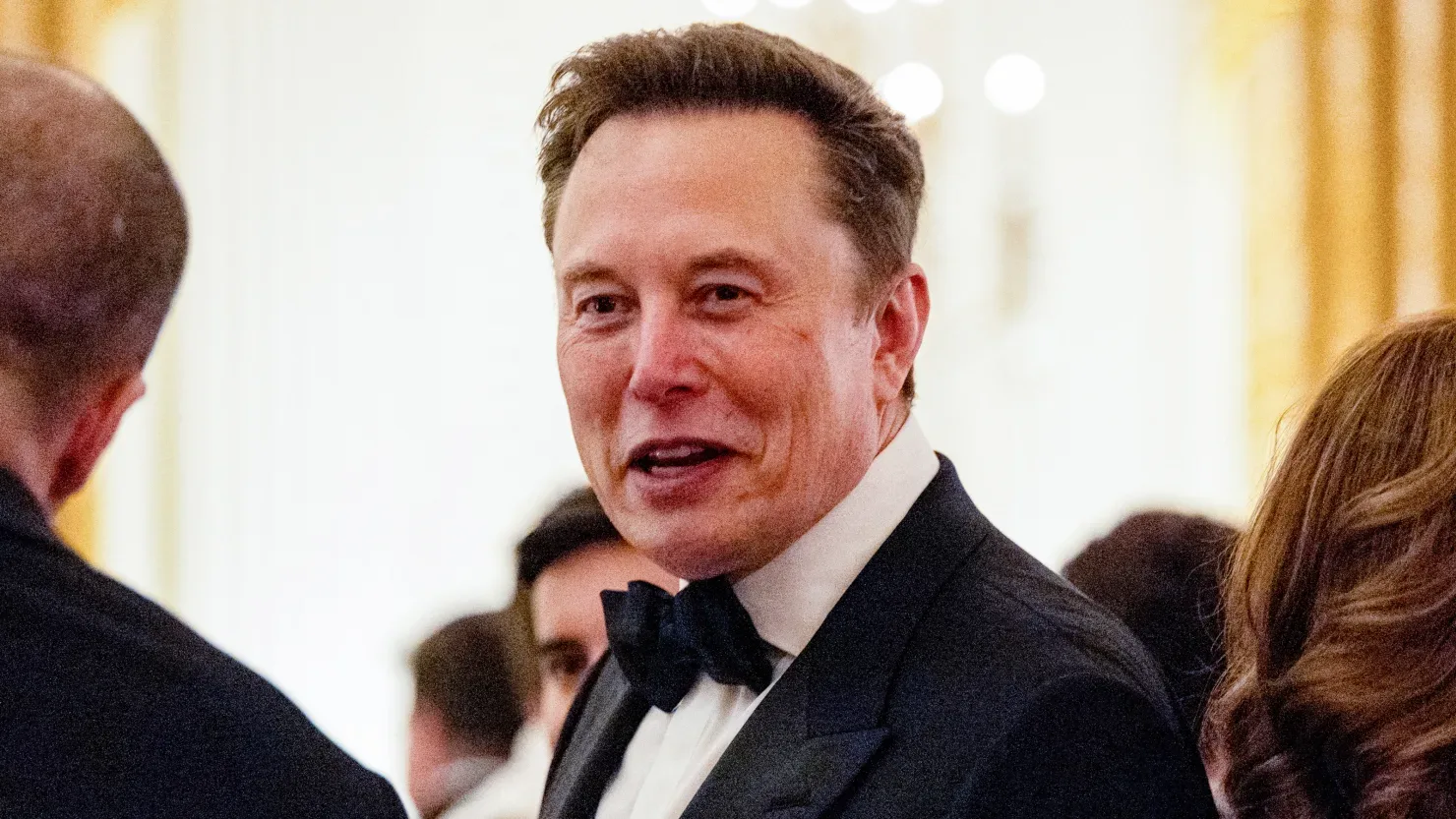 Ілон Маск знову став трильйонером після зростання акцій SpaceX