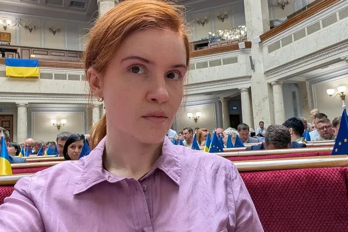 Нардепка Бегузла розповіла, за скільки продала трикімнатну квартиру в Києві