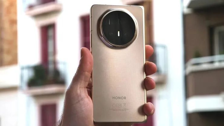 Honor Magic V6