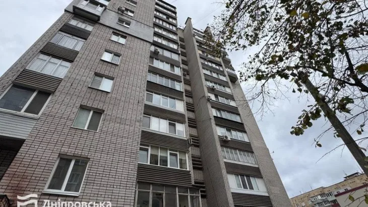 Сонячні панелі, резервне живлення та економія тепла: як у Дніпрі підвищують енергонезалежність багатоповерхівок - 19.10.2026