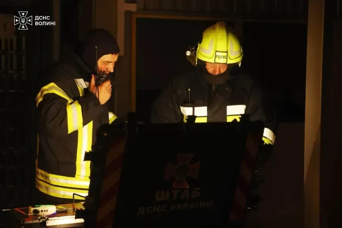 У Луцькому районі після російської атаки спалахнула пожежа на приватному підприємстві (фото)
